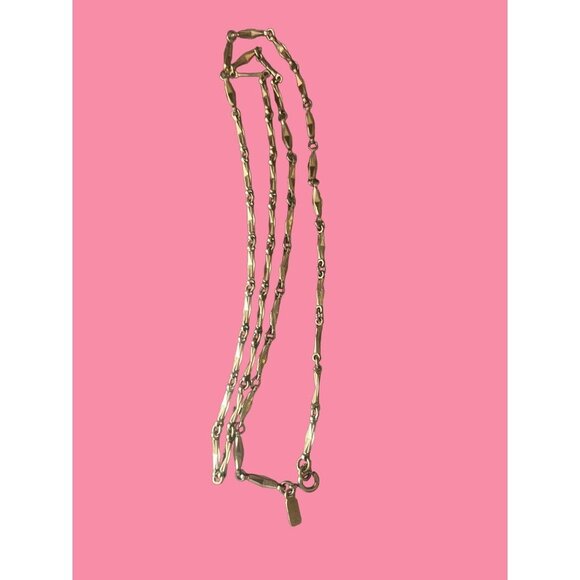 Vintage Monet Yellow Gold Tone Chain Necklace 14” Unique Design Very Pretty - Picture 8 of 9